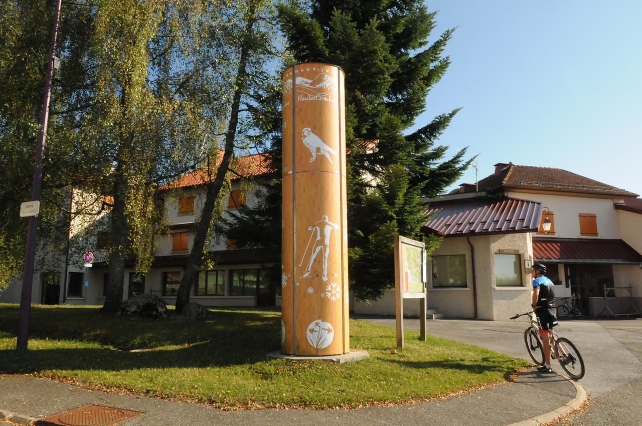 ホテル Le Relais Nordique Giron エクステリア 写真