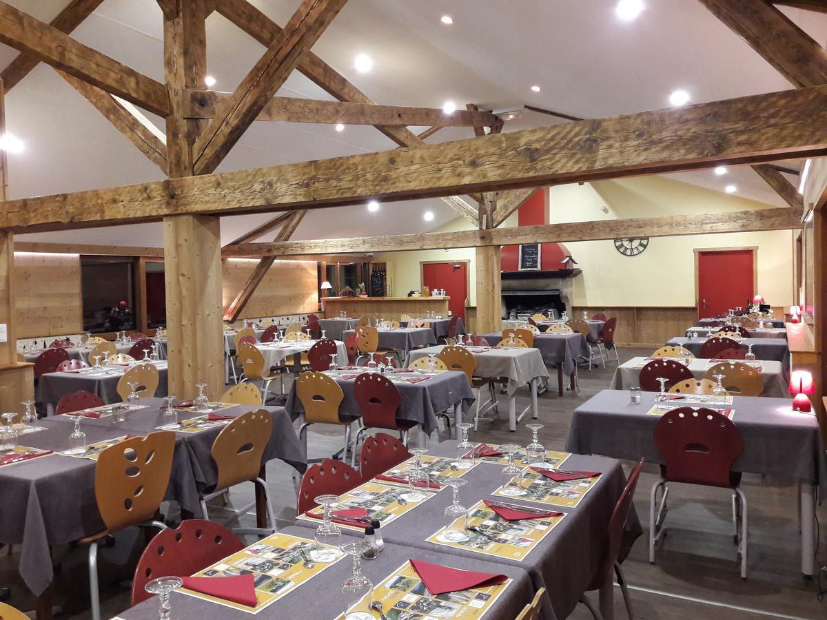 ホテル Le Relais Nordique Giron エクステリア 写真