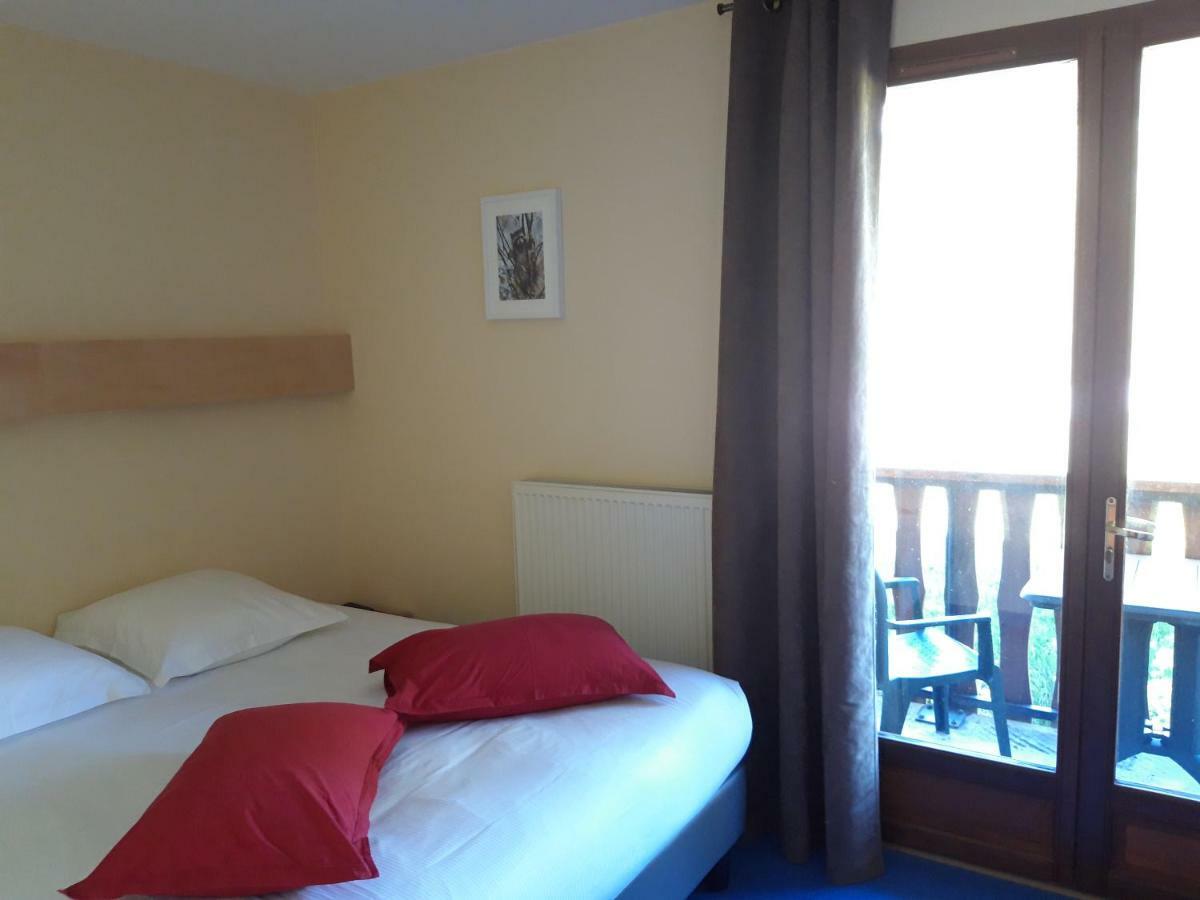 ホテル Le Relais Nordique Giron エクステリア 写真